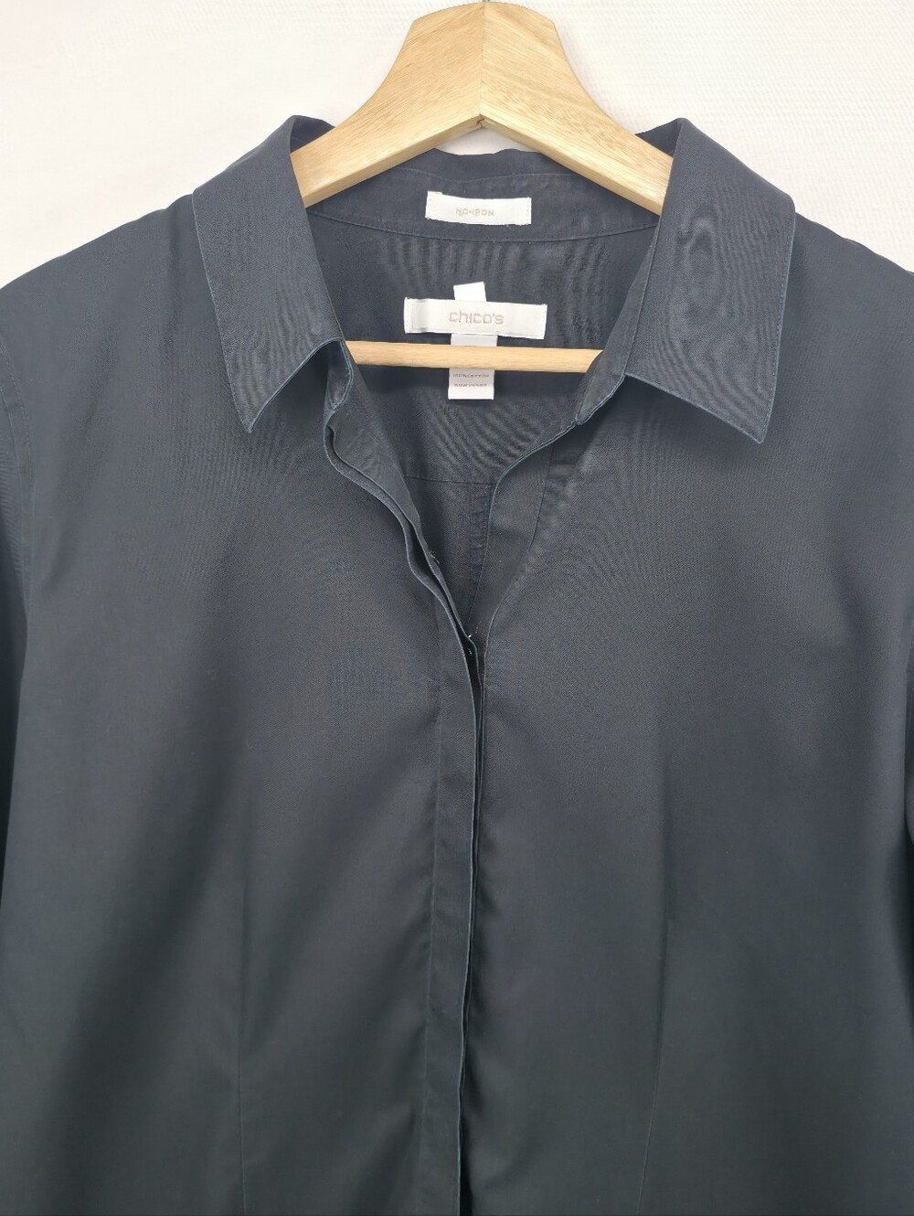 Chico's No Iron Black 100% Cotton Hidden Button Tunic Blouse Large Size 2 - Picture 2 of 9